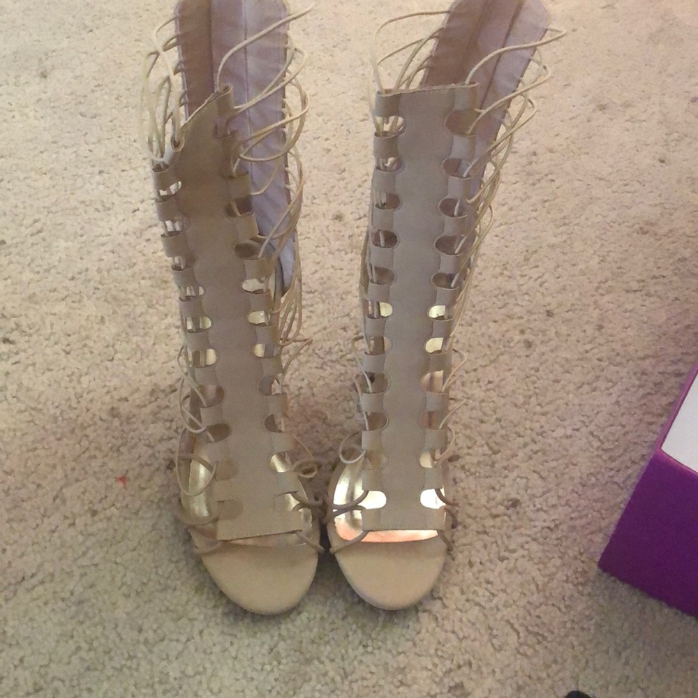 Super cute lolashoetique heels worn ONCE